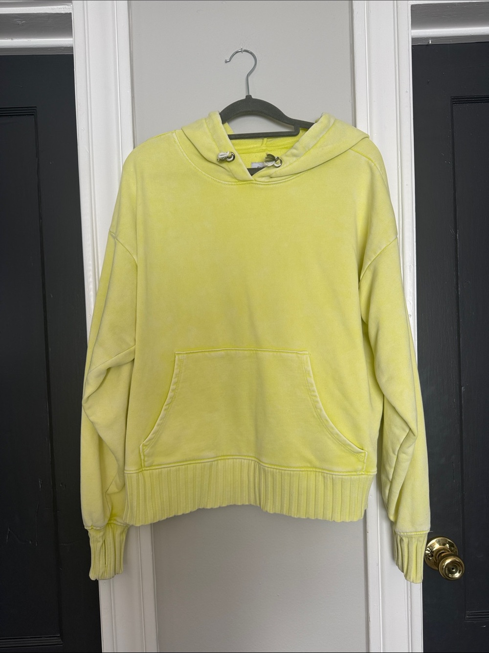 Evereve Lemon Yellow Hooded Women's Sweater